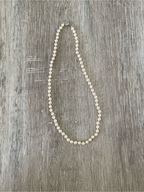 Pearl Necklace 21.5” Cream Pearl Beaded Necklace Silver Tone Floral Clasp